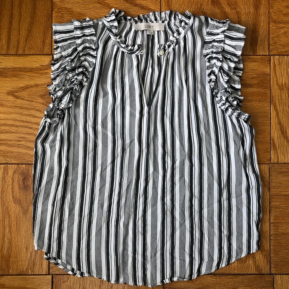NWOT Loft Ruffle Shoulder V-neck Keyhole Blouse